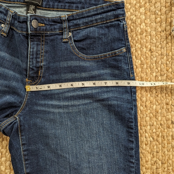 Gap Womens Dark Blue Denim Jean Shorts 12/31" - Picture 6 of 8